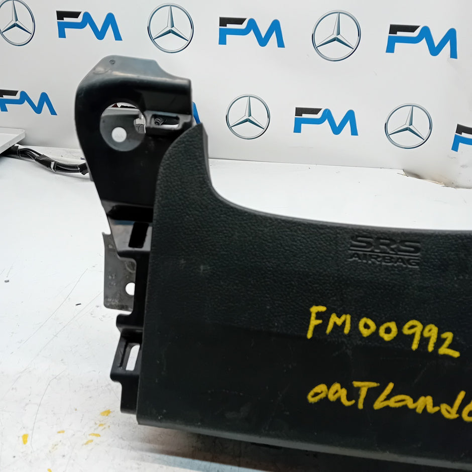 MITSUBISHI OUTLANDER MK3 KNEE AIR SRS BAG RIGHT DRIVER SIDE 7030A-31754 FM00992