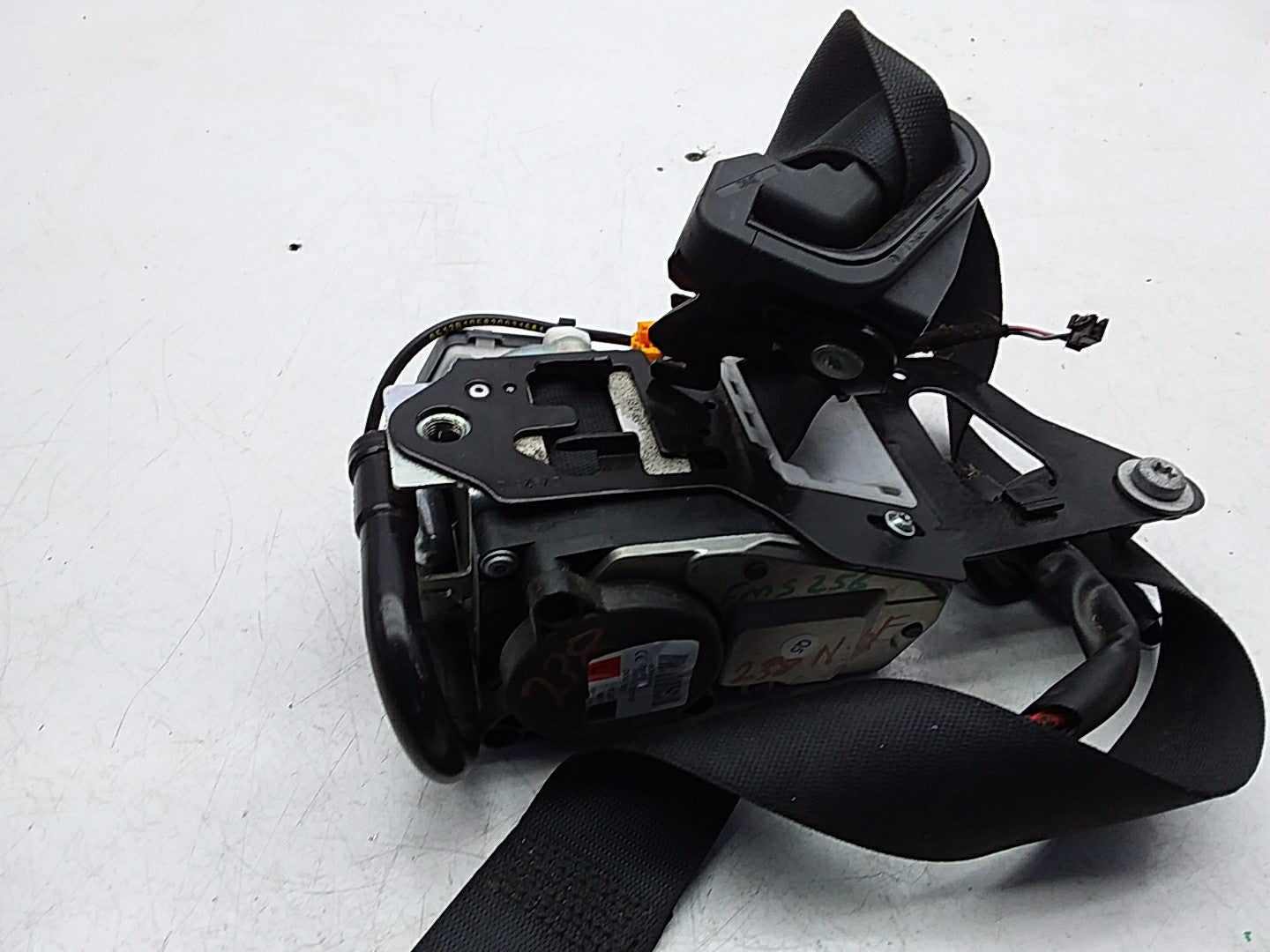 MERCEDES E-CLASS W238 SEAT BELT FRONT LEFT PASSENGER SIDE A2388602800 FMS256 NSF