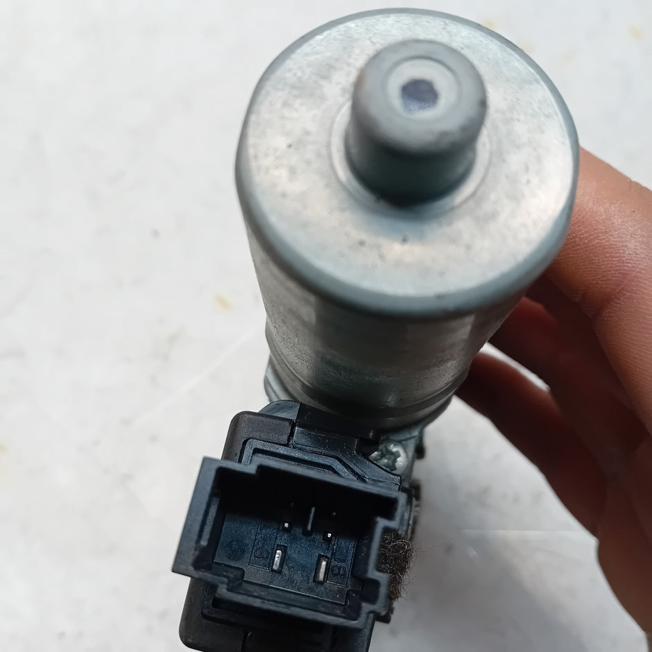 MERCEDES BENZ E-CLASS W213 2016 SUNROOF MOTOR  A2139067003 FM00941