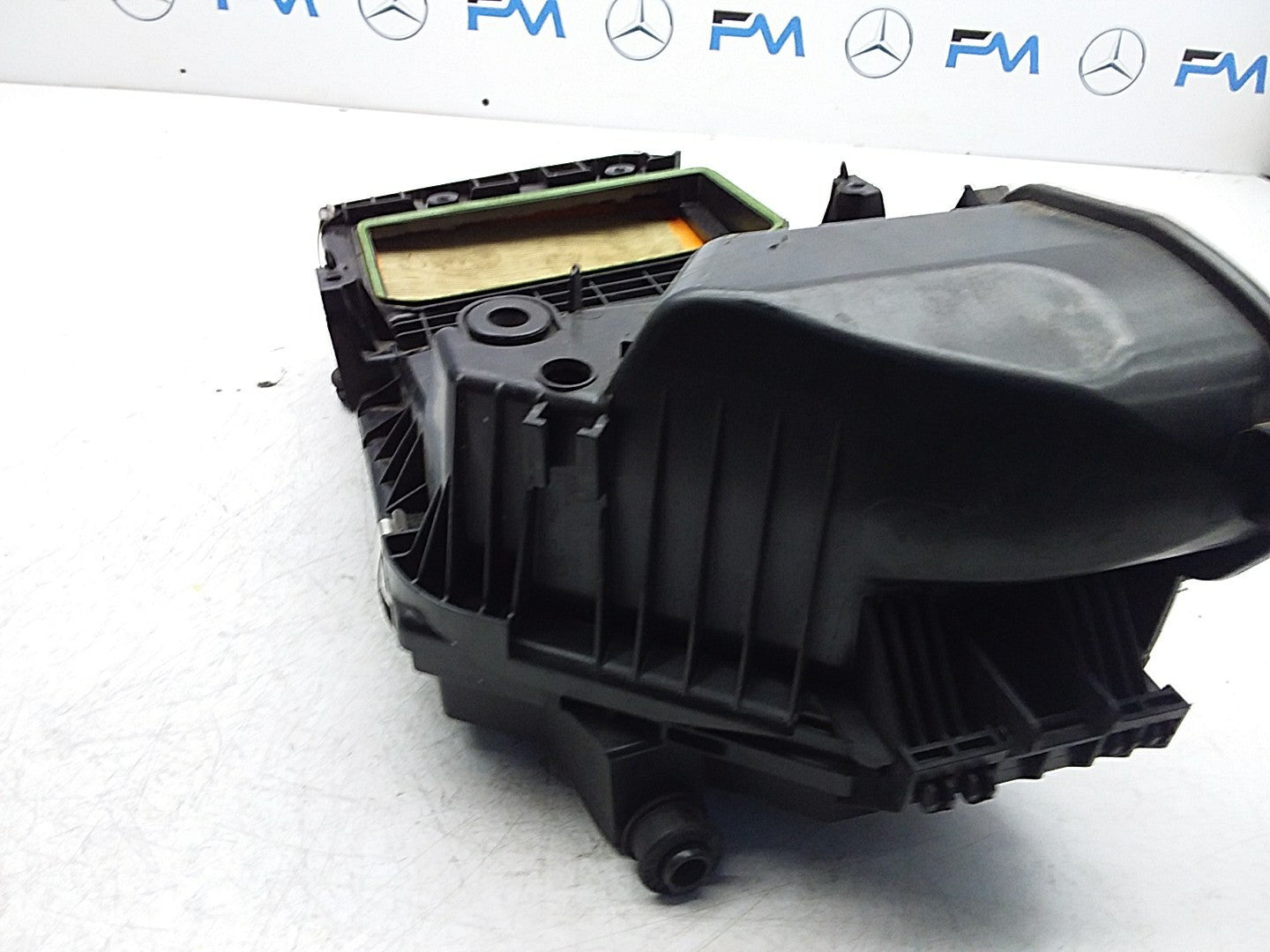 MERCEDES BENZ E-CLASS W213 AIR FILTER CLEANER BOX 2.0 P A6540900001 FMA52