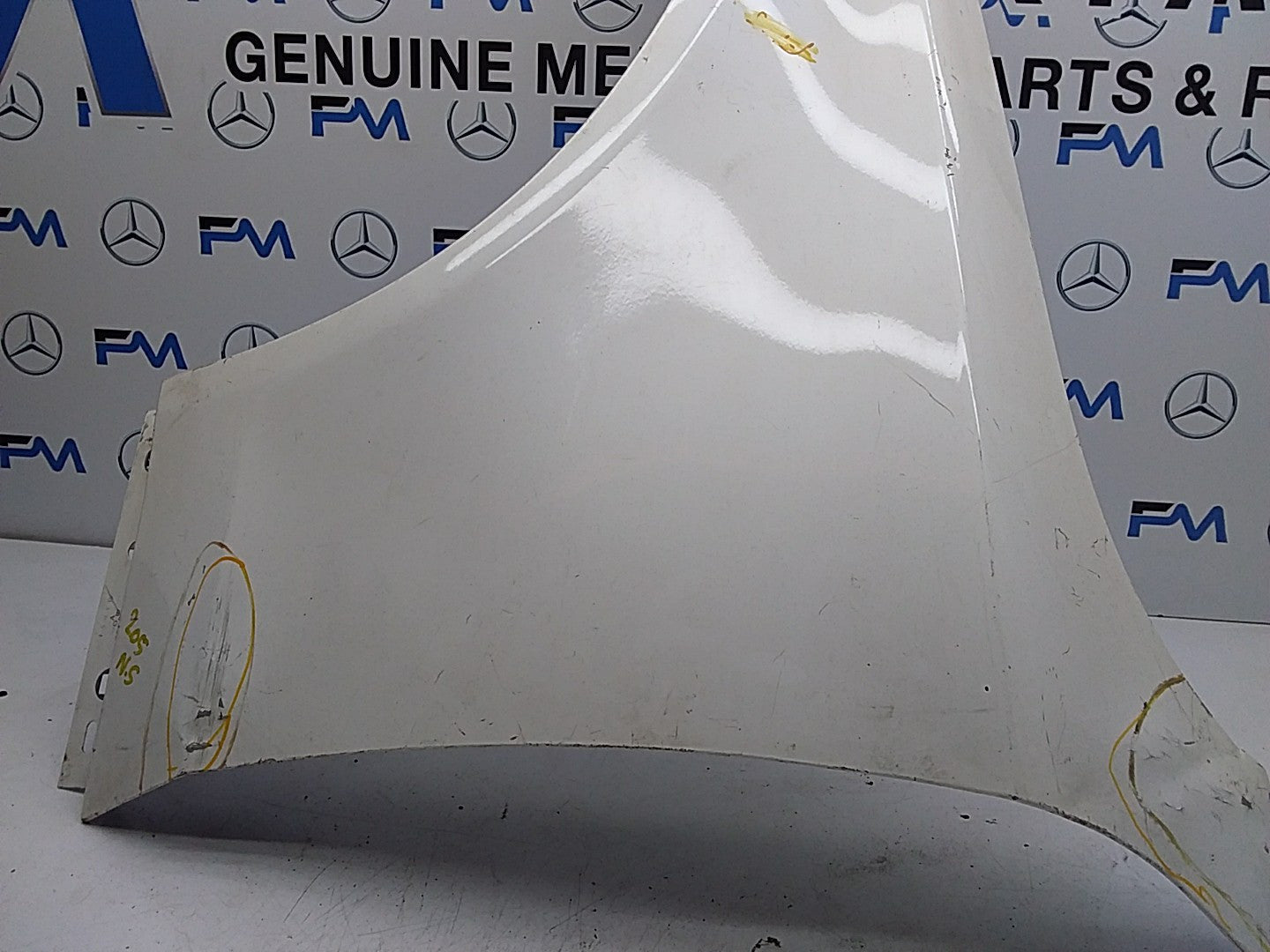 MERCEDES  C-CLASS W205 NS LEFT PASSENGER SIDEWINGS A2058810101 FMW07 (DAMAGED)
