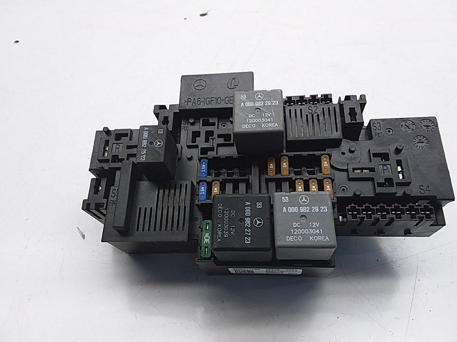 MERCEDES BENZ S-CLASS W222 FUSE BOX RELAY  A2229063202 FMF73