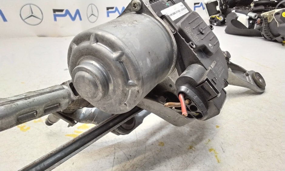 MERCEDES-BENZ E CLASS W213 FRONT WIPER MOTOR WITH LINKAGE A2138207402 FM00751