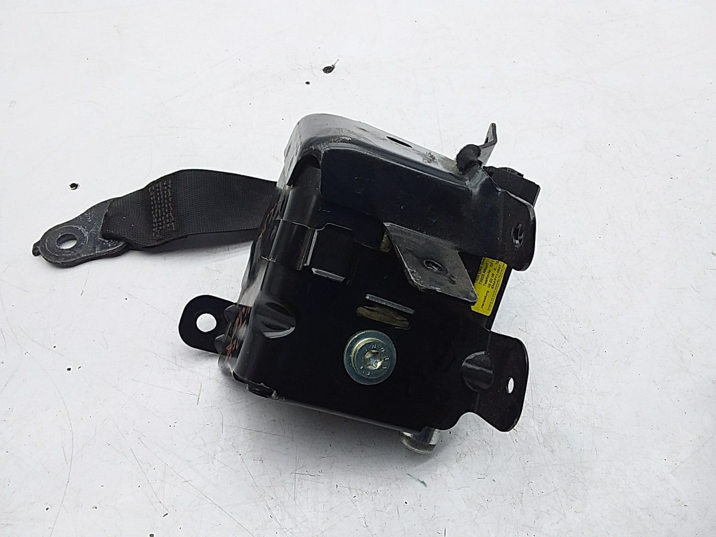 MERCEDES C-CLASS W204 SEAT BELT REAR LEFT PASSENGER SIDE A2046301731 FMS203 NSR