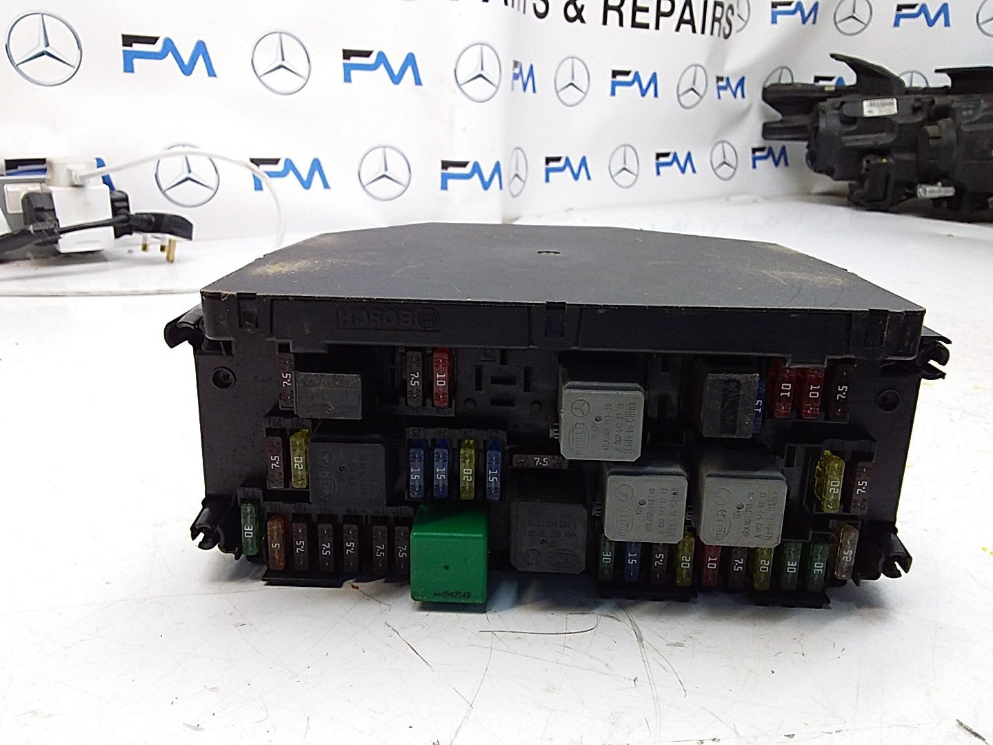Mercedes E-CLASS W212 Fuse  Box RELAY A2129000006 FMF98