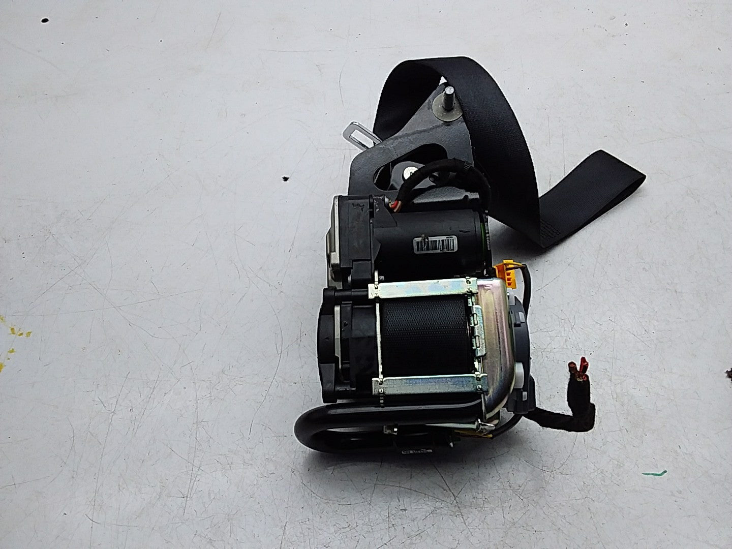 MERCEDES E-CLASS W238 SEAT BELT FRONT RIGHT DRIVER SIDE A2388602900 FMS249 OSF