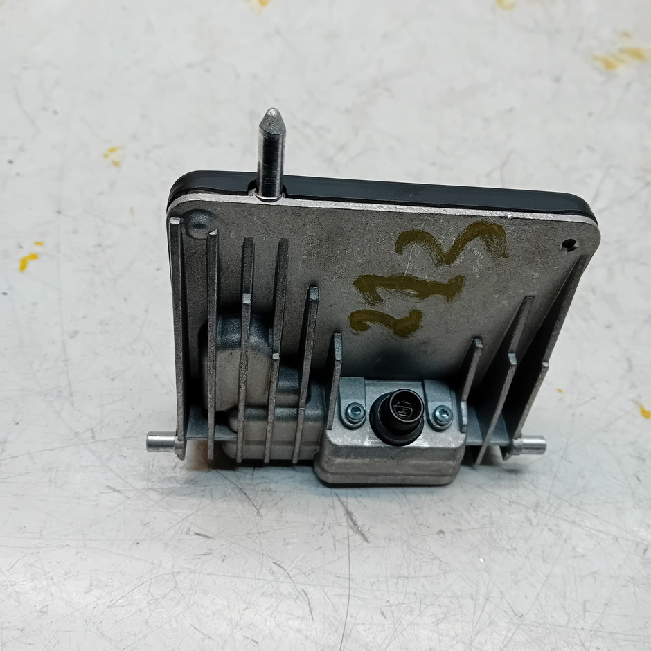 MERCEDES BENZ E-CLASS W213 FRONT WINDSHIELD CAMERA CONTROL A2139007211 FM00919