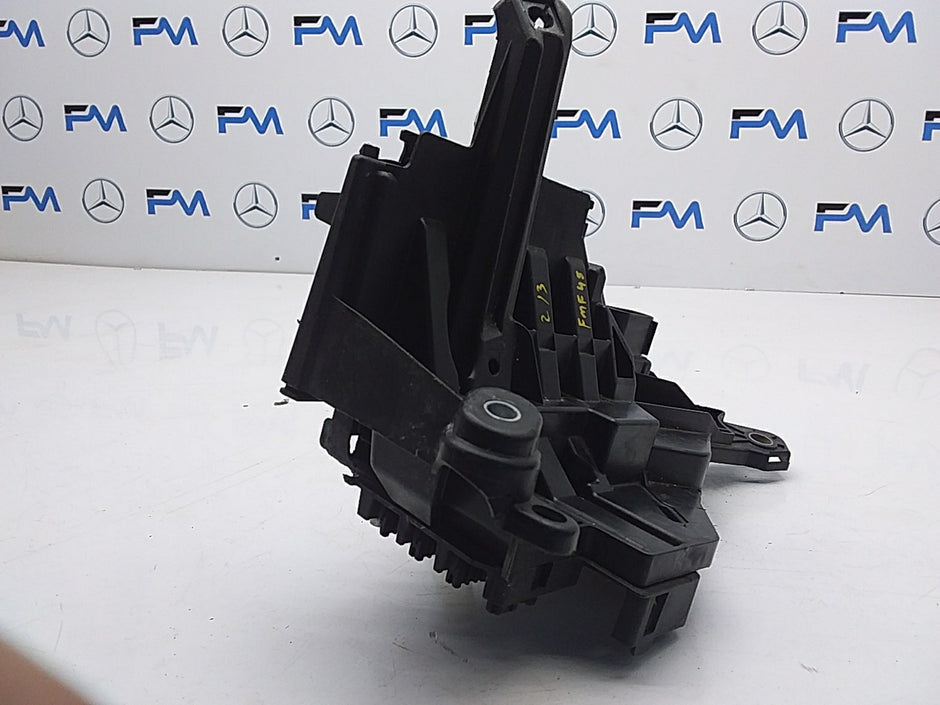 MERCEDES BENZ E-CLASS W213 FUSE BOX RELAY DISTRIBUTION BOX A2135403939 FMF45