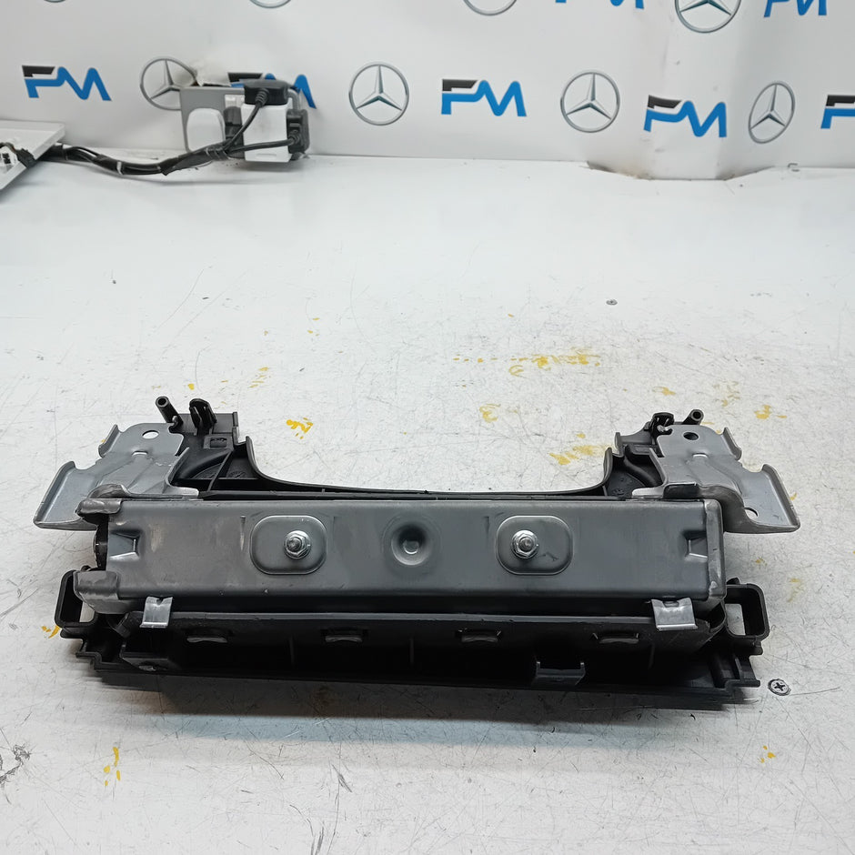 MITSUBISHI OUTLANDER MK3 KNEE AIR SRS BAG RIGHT DRIVER SIDE 7030A-31754 FM00985