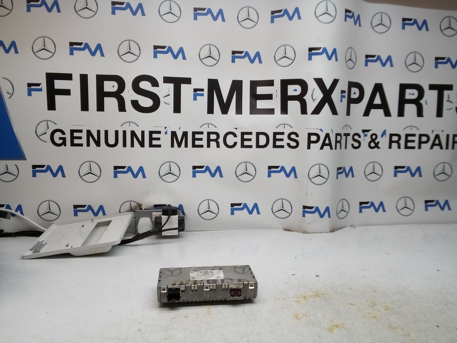 MERCEDES BENZ M-CLASS W166 2013 DIGITAL RADIO CONTROL UNIT A1669003407 FM00803