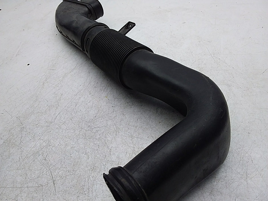 MERCEDES BENZ E-CLASS W212 AIR INTAKE TUBE A6510903437 FMI14
