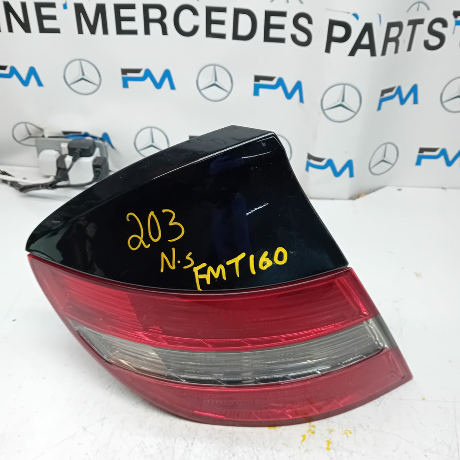 MERCEDES CLC W203 2009 PASSENGER SIDE NS REAR TAIL LIGHT A2038205164 FMT160