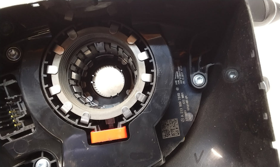 Mercedes Benz E-CLASS W213 INDICATOR/WIPER GEAR SELECT + SQUIB  2016 FM00745