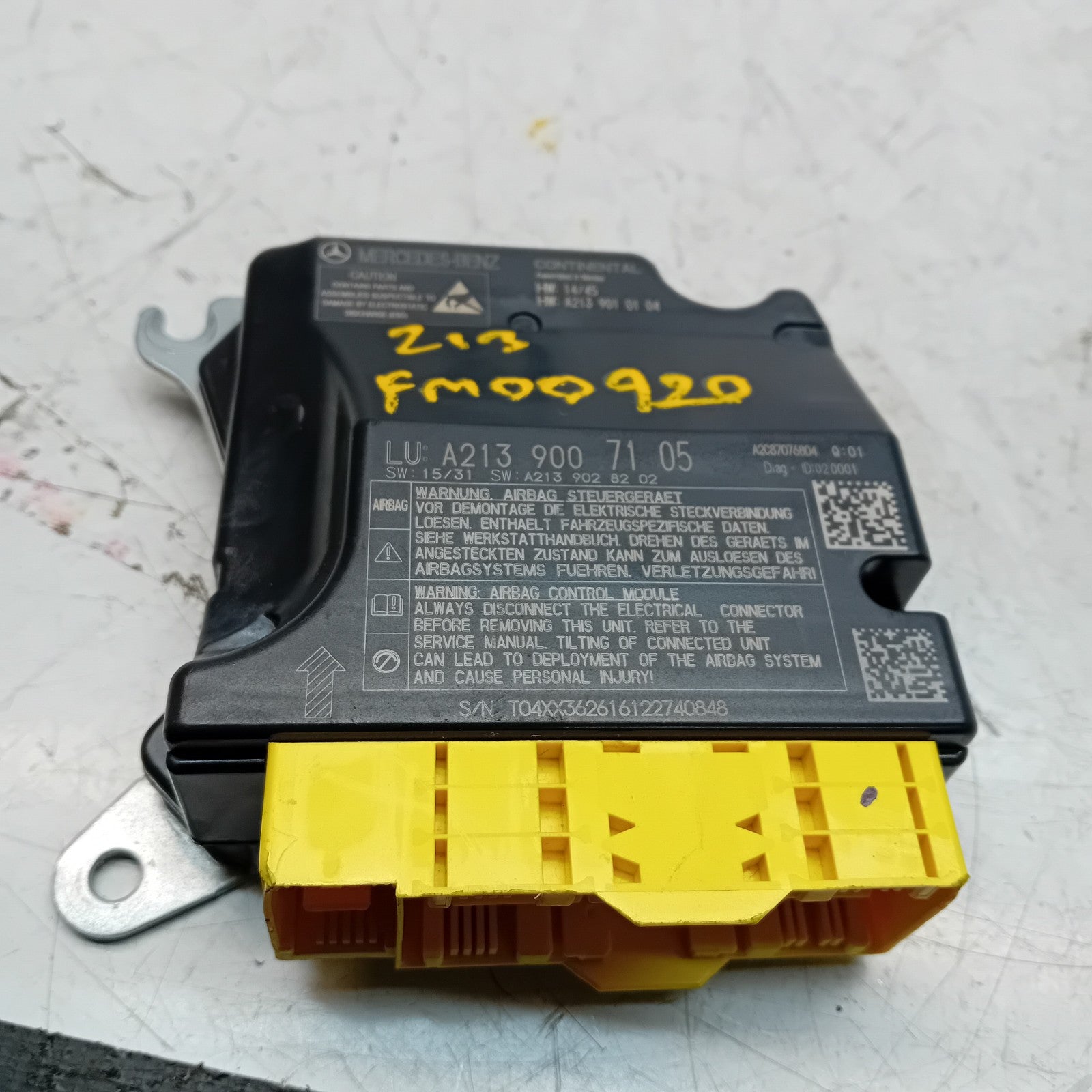 MERCEDES E-CLASS AIRBAG CONTROL MODULE W213 A2139007105 FM00920