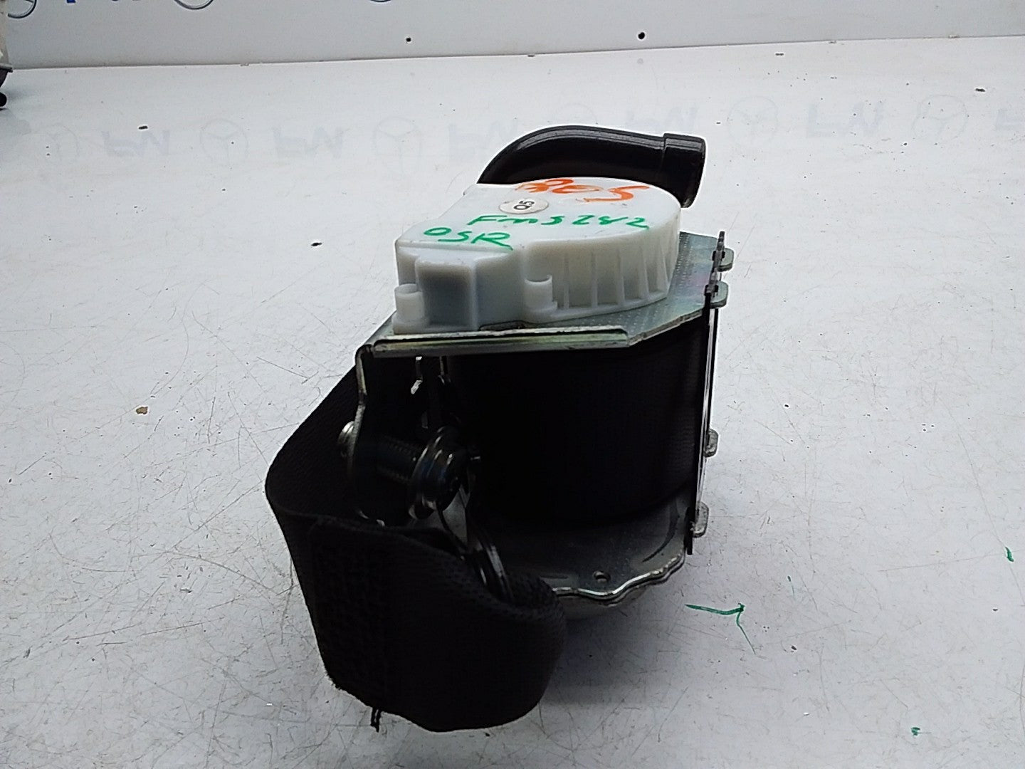 MERCEDES C-CLASS W205 SEAT BELT REAR RIGHT DRIVER SIDE A2058606685 FMS282 OSR