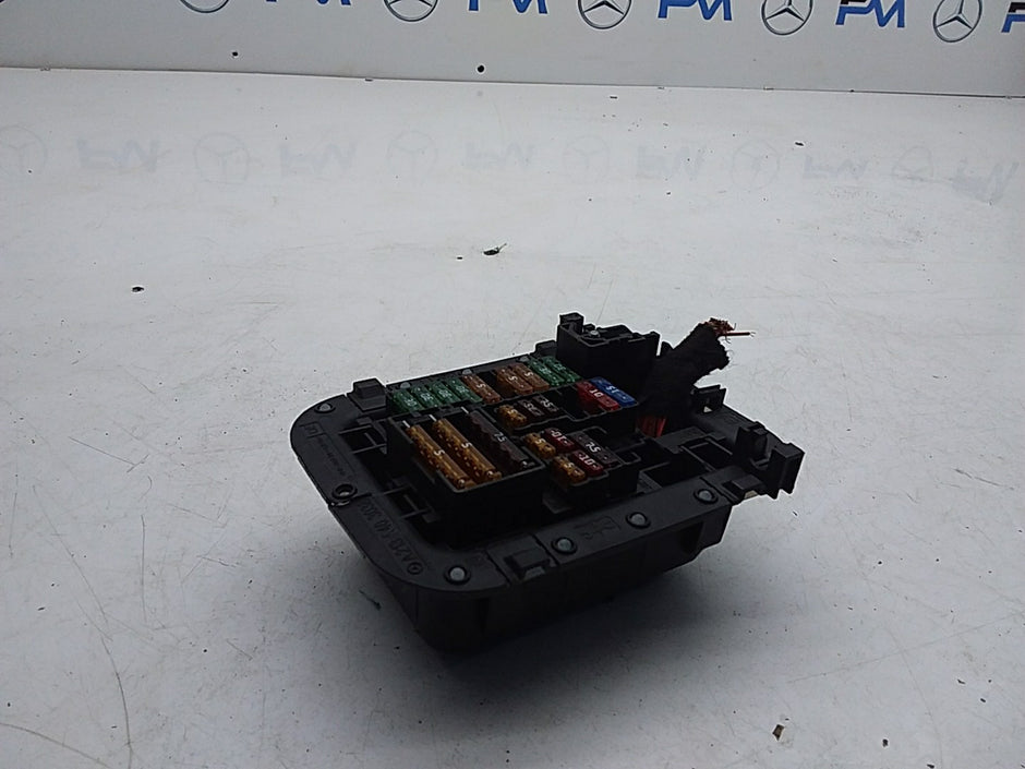 MERCEDES BENZ E-CLASS W213 2016 ONWARDS FUSE RELAY BOX A2135403038 FMF124