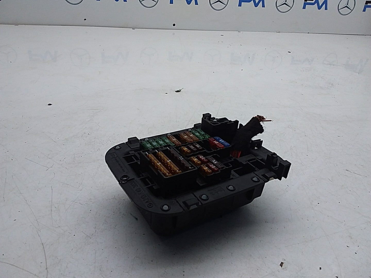 MERCEDES BENZ E-CLASS W213 2016 ONWARDS FUSE RELAY BOX A2135403038 FMF124