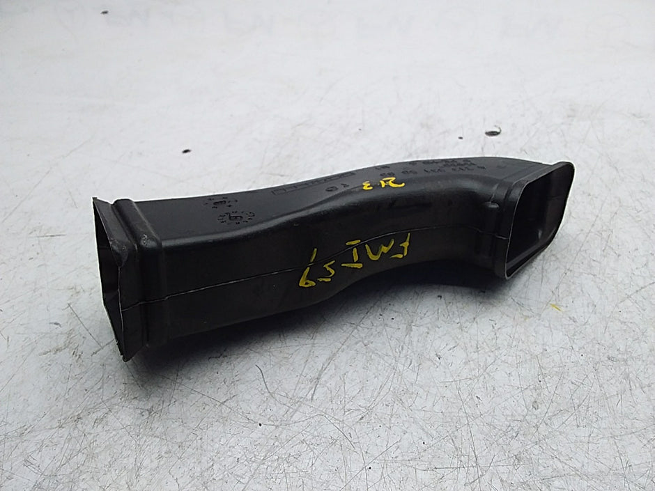 MERCEDES BENZ E-CLASS W213 AIR INTAKE TUBE A2138315000 FMI59