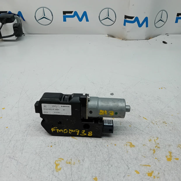 MERCEDES BENZ E-CLASS W213 2017 SUNROOF MOTOR  A2139067003 FM00938