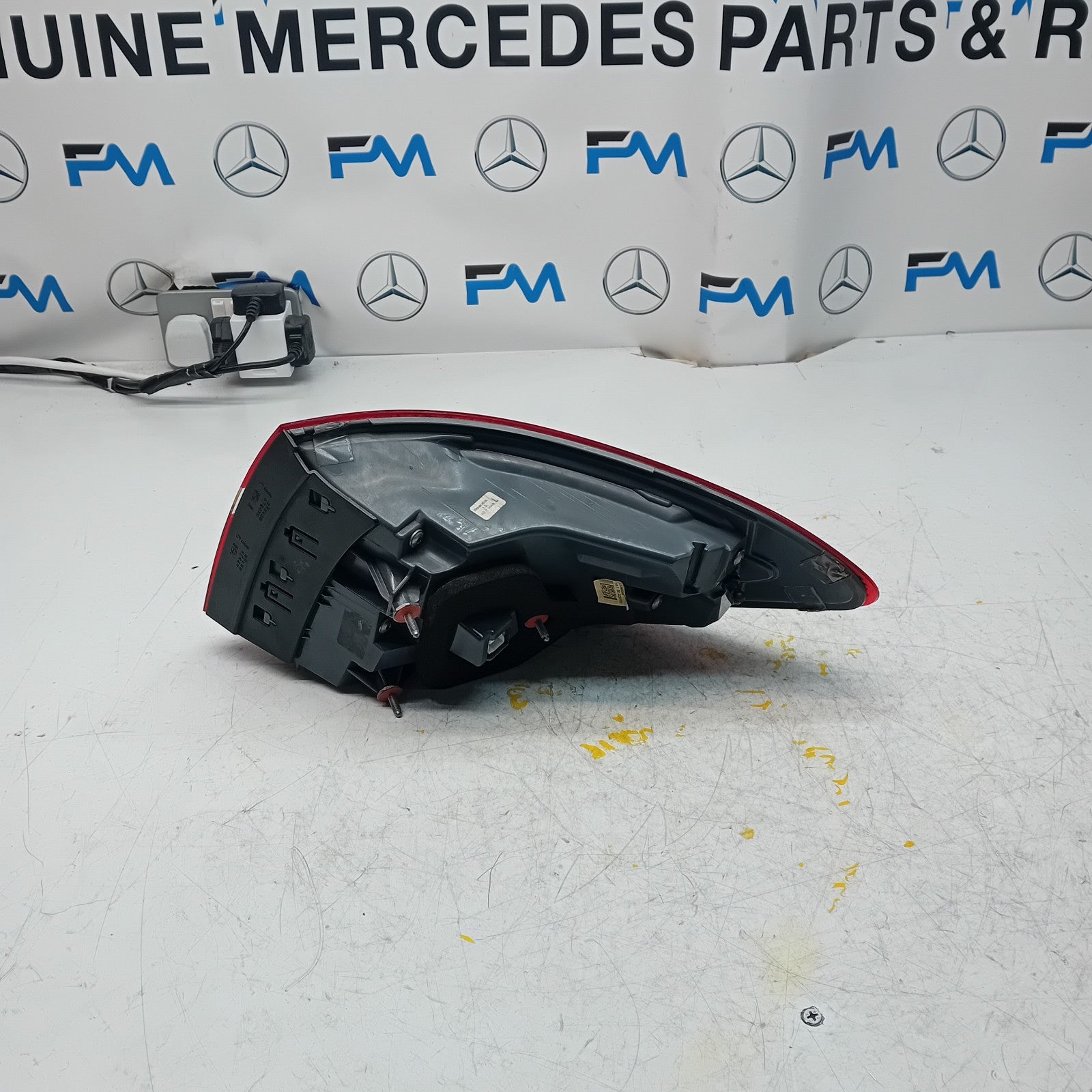 MERCEDES GLC W253 PASSENGER SIDE NS REAR TAIL LIGHT FMT187 A2539060900