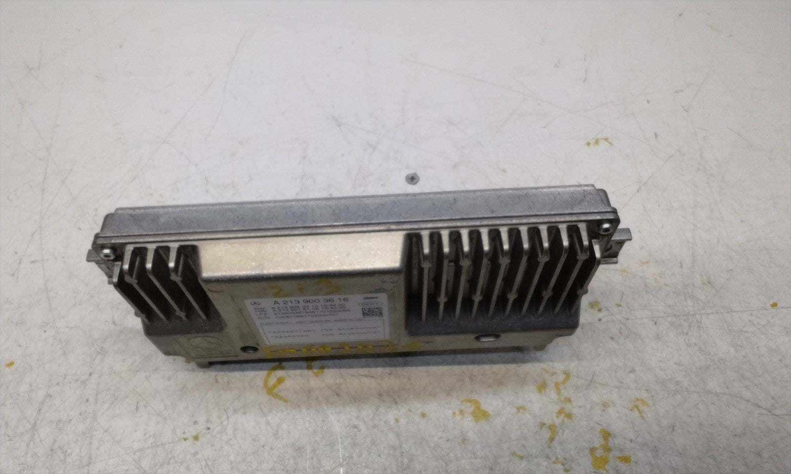 MERCEDES E-CLASS W213 BLUETOOTH PARKING CONTROL MODULE A2139003616 FM001034