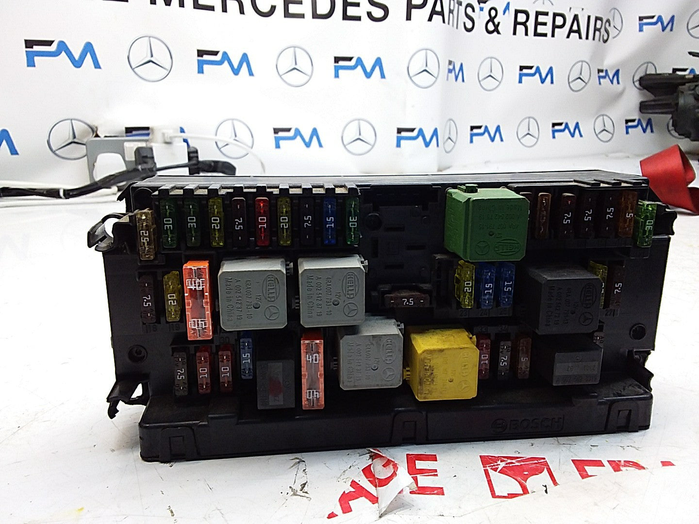 Mercedes E-CLASS W212 Fuse  Box RELAY A2129005722 FMF93