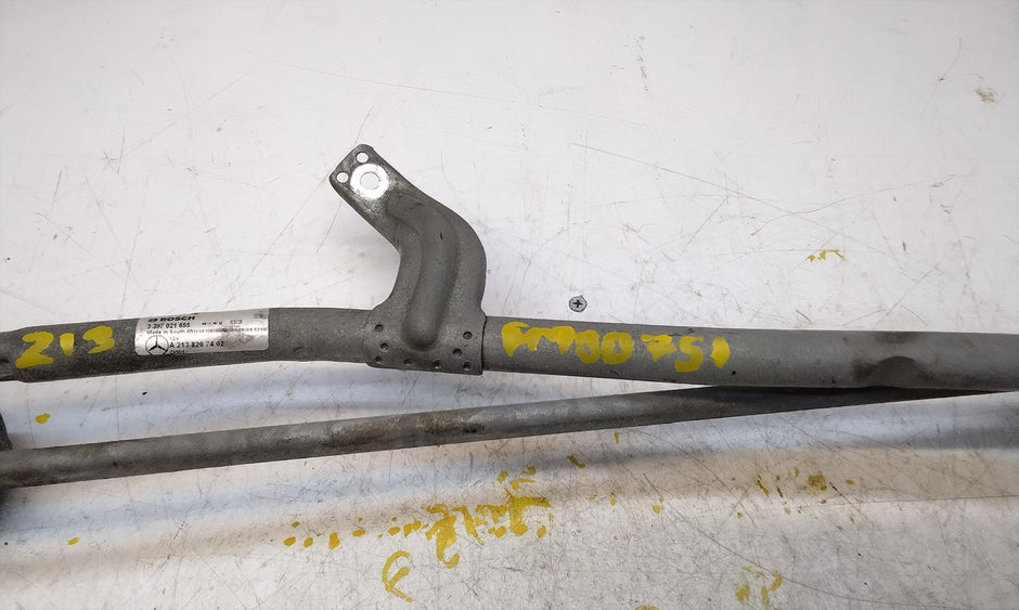 MERCEDES-BENZ E CLASS W213 FRONT WIPER MOTOR WITH LINKAGE A2138207402 FM00751