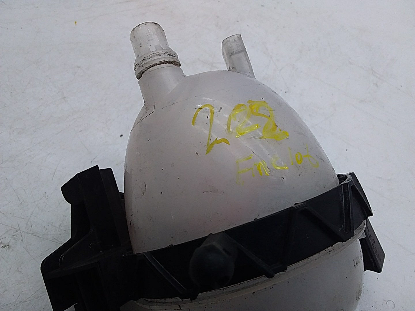 MERCEDES BENZ S-CLASS W222 COOLANT EXPANSION TANK 2014ONWARDS A2225000549 FMC106