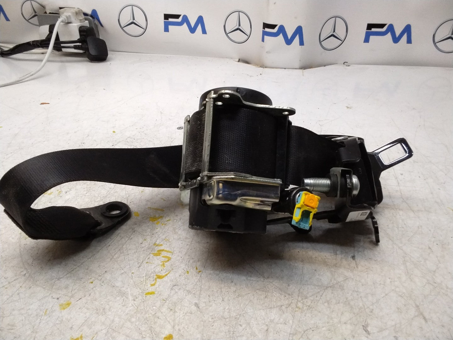 MERCEDES-BENZ W205 C CLASS FRONT LEFT PASSENGER SEATBELT A2058605185 FMS341 NSF