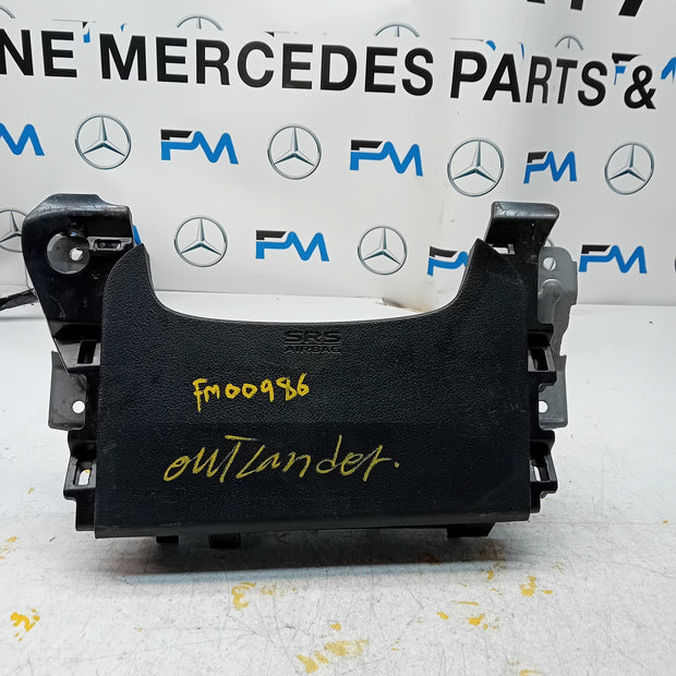MITSUBISHI OUTLANDER MK3 KNEE AIR SRS BAG RIGHT DRIVER SIDE 7030A-31753 FM00986