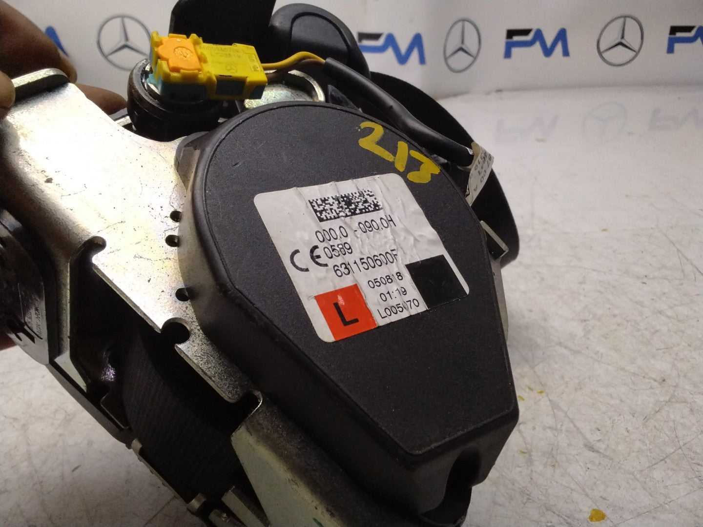 MERCEDES E-CLASS W213 LEFT PASSENGER SIDE REAR SEAT BELT A2138605301 FMS112 NSR