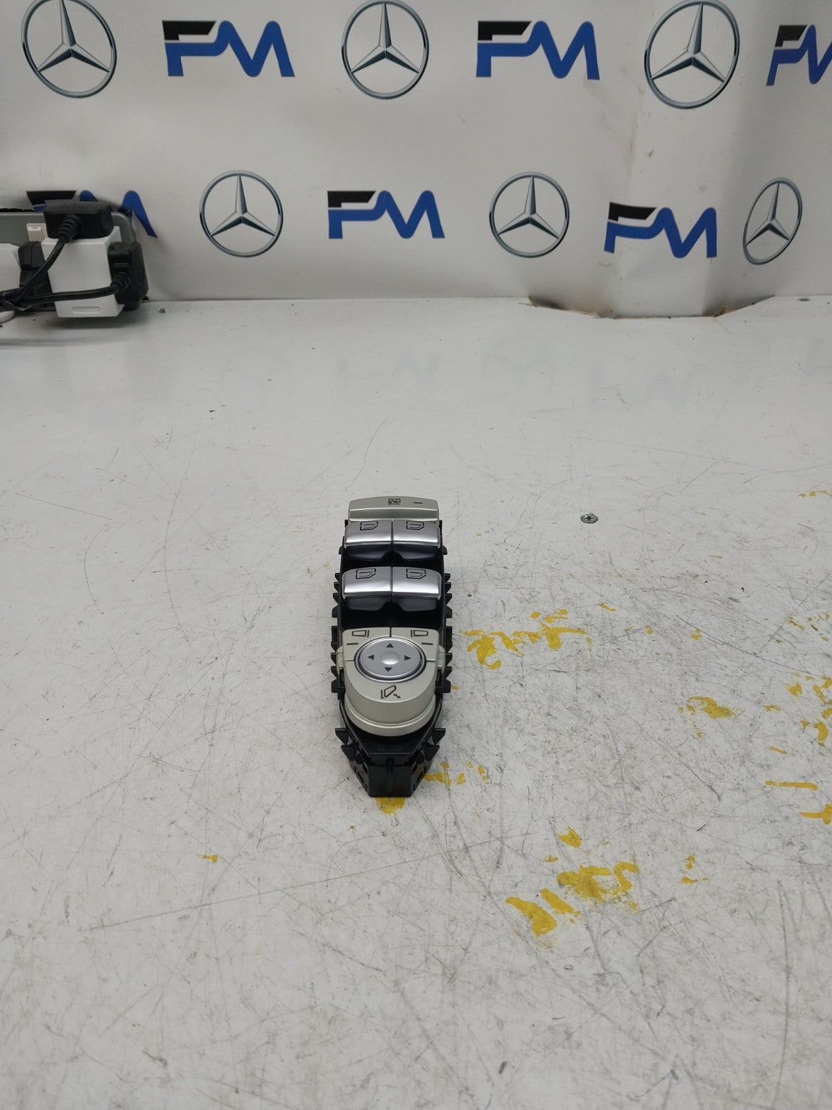MERCEDES W205 W213 C,E, GLC CLASS WINDOW SWITCH BLOCK FRONT DOOR RIGHT FMW1