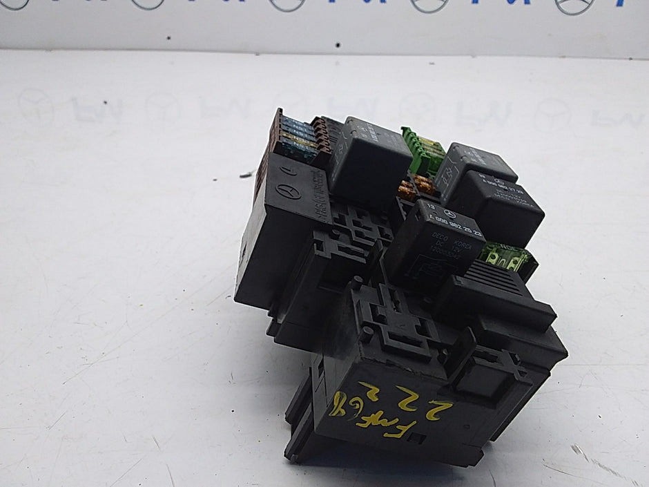 MERCEDES BENZ S CLASS W222 FUSE BOX RELAY  A2229063701 FMF68