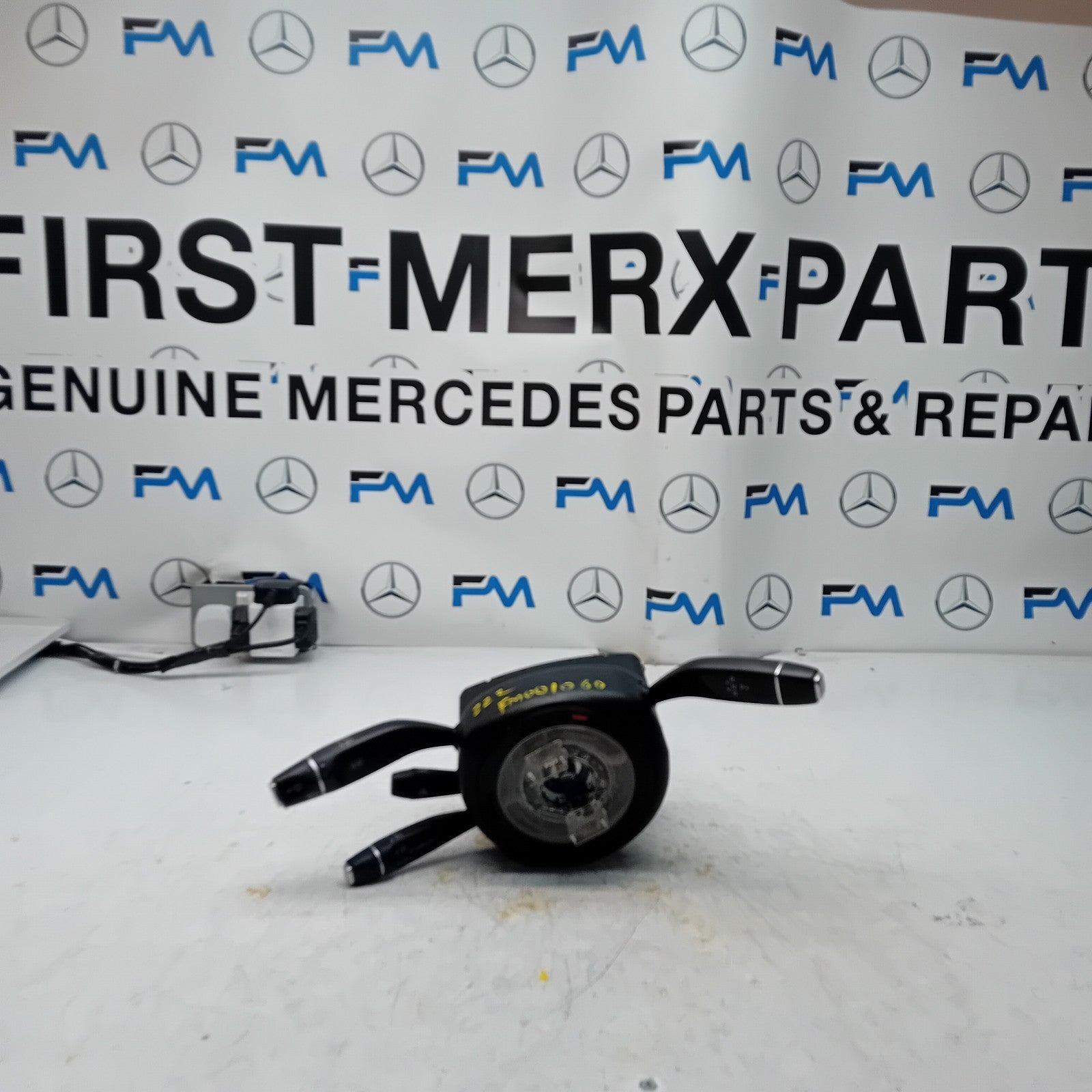 Mercedes S CLASS W222 INDICATOR/WIPER GEAR SELECT + SQUIB A2229006108 FM001060