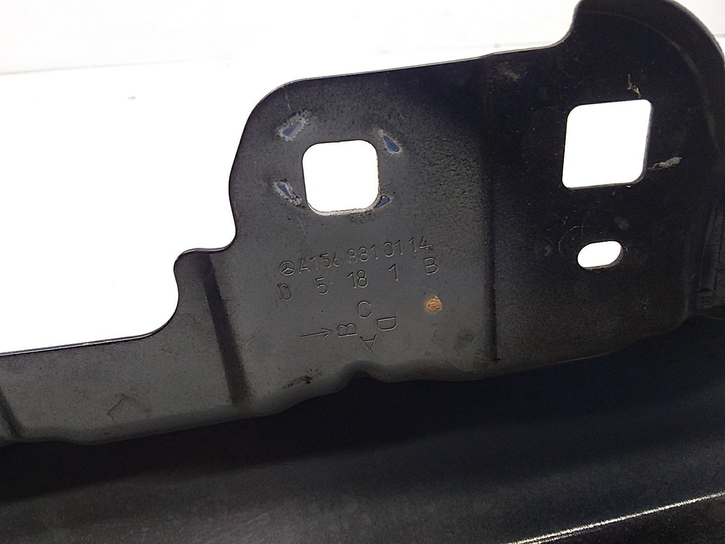 MERCEDES BENZ GLA W156 NEAR SIDE PASSENGER WINGS A1568810114 FMW01