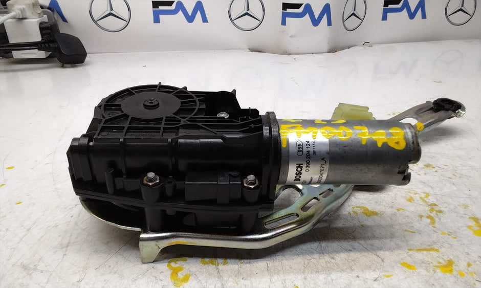 Mercedes C-CLASS W205 TAILGATE LIFT SOFT CLOSE 0390204 124 FM00748
