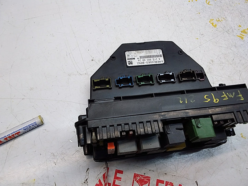 Mercedes E-CLASS W212 Fuse  Box RELAY A2129006924 FMF95