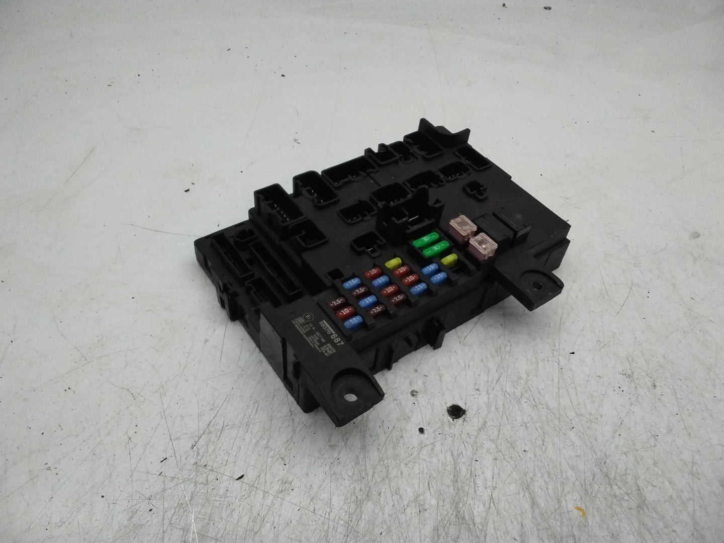 MITSUBISHI OUTLANDER FUSE RELAY  BOX  8637B687  FMF164