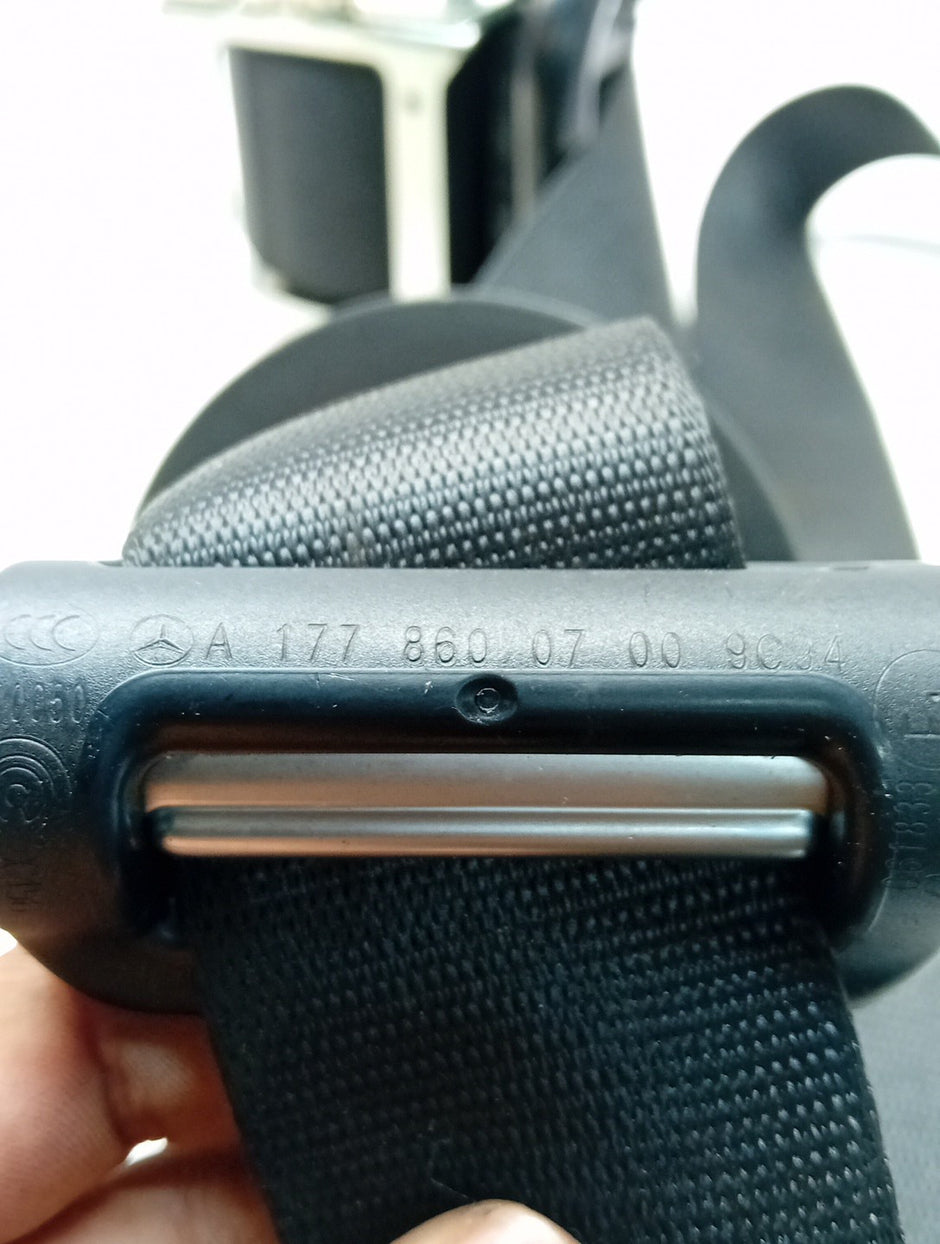 MERCEDES A-CLASS  FRONT LEFT SEAT BELT WITH PRETENSIONER A1778600700 FMS84 NSF
