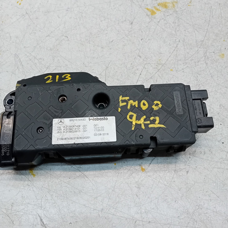 MERCEDES BENZ E-CLASS W213 2018 SUNROOF MOTOR  A2139067406 FM00942