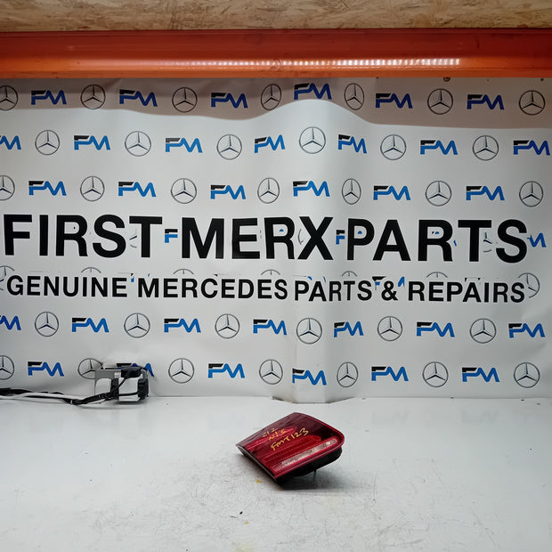 MERCEDES E-CLASS W212 PASSENGER SIDE NS REAR TAIL LIGHT FMT123