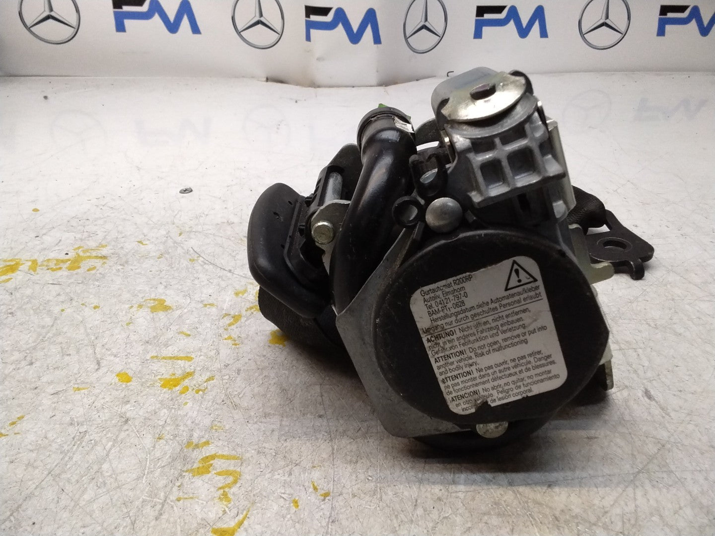MERCEDES E CLASS SEAT BELT REAR RIGHT AND LEFT A2078602385 C207 FMS453 NSR OSR