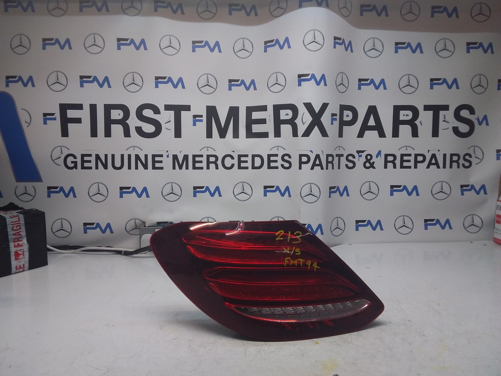 MERCEDES E-CLASS W213 2017 REAR PASSENGER N/S TAIL LIGHT A2139067900 FMT94
