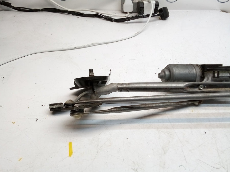 MITSUBISHI OUTLANDER MK3 FRONT WIPER MOTOR + MECHANISM LINKAGE FM00760