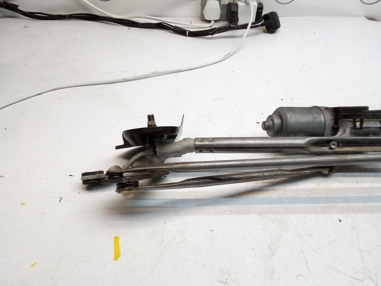 MITSUBISHI OUTLANDER MK3 FRONT WIPER MOTOR + MECHANISM LINKAGE FM00760