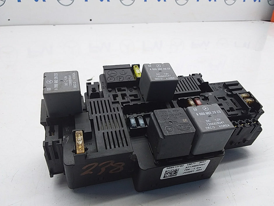 MERCEDES E CLASS FUSE RELAY BOX A2139062202 W213 2016 ONWARDS FMF48