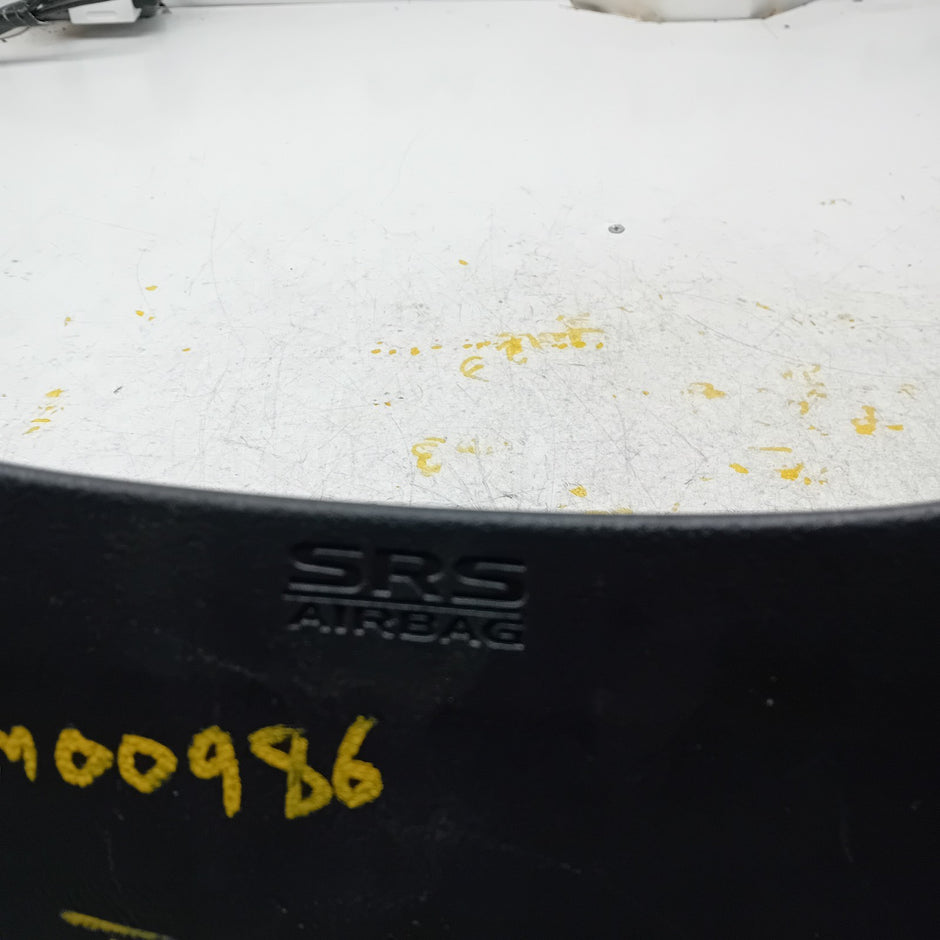 MITSUBISHI OUTLANDER MK3 KNEE AIR SRS BAG RIGHT DRIVER SIDE 7030A-31753 FM00986
