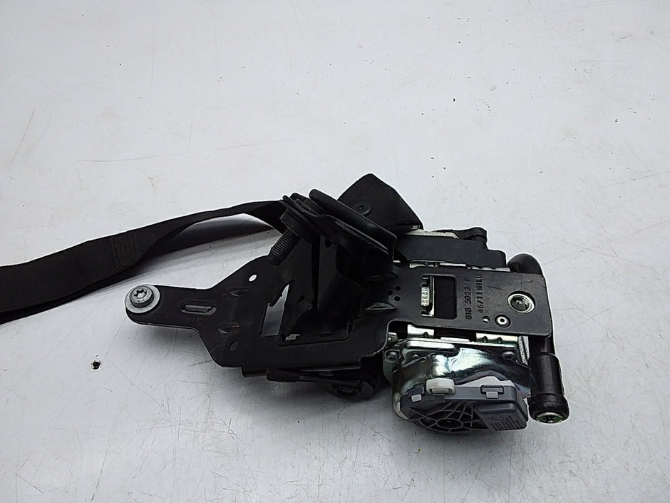 MERCEDES C-CLASS W204 SEAT BELT FRONT LEFT PASSENGER SIDE A2048601585 FMS228 NSF