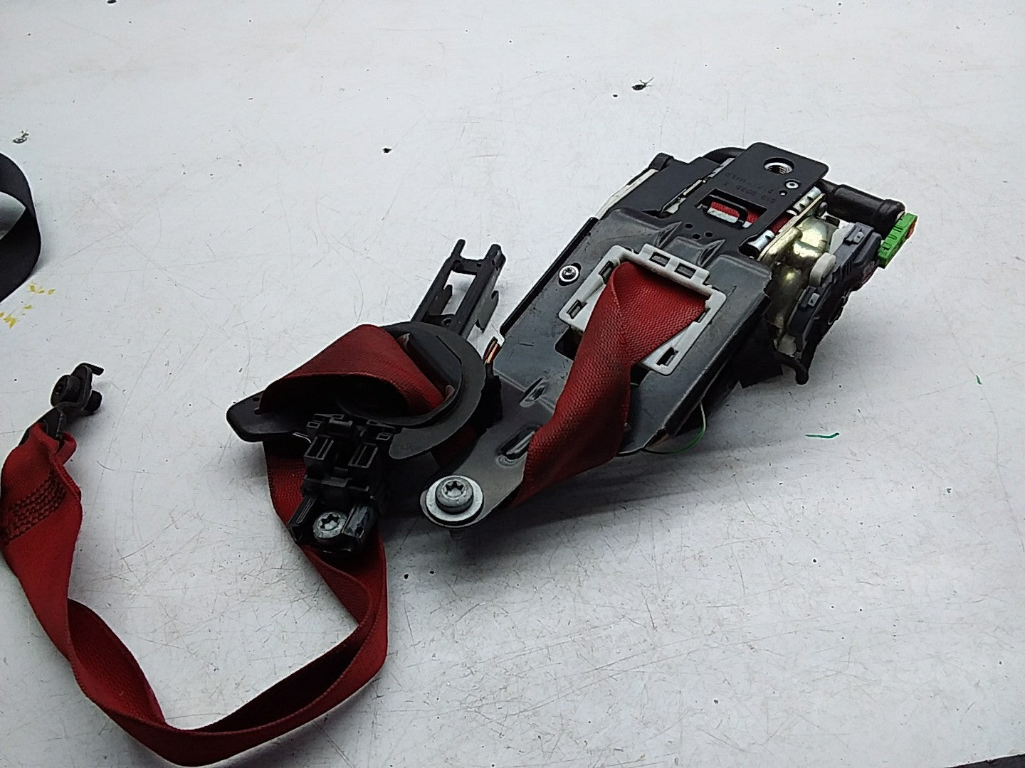 MERCEDES C-CLASS W204 SEAT BELT FRONT RIGHT DRIVER SIDE A2048602485 FMS244 OSF