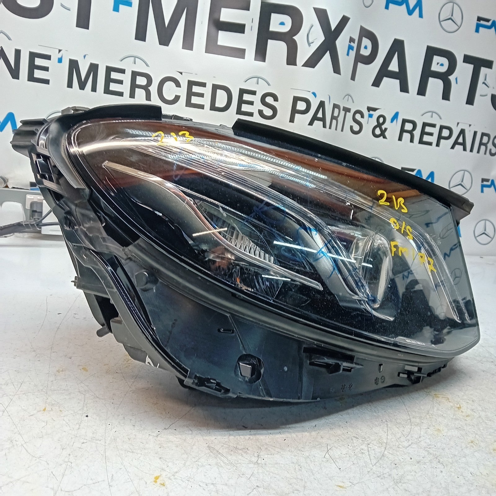 MERCEDES E-CLASS W213 HEADLIGHT DRIVER SIDE OS RIGHT A2129069608 2018 FMH177
